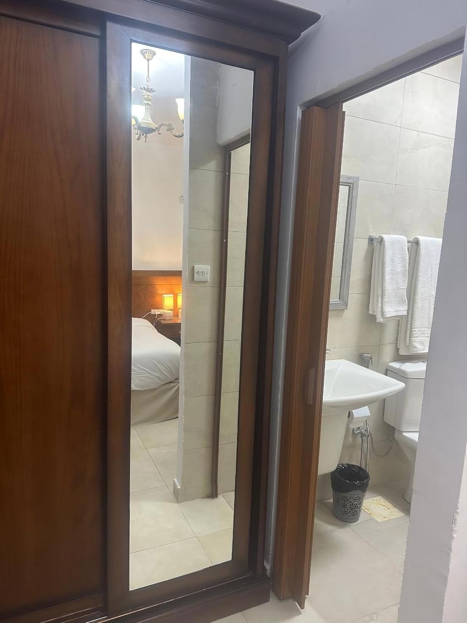 Marvel Hostel Vádi Músza Kültér fotó